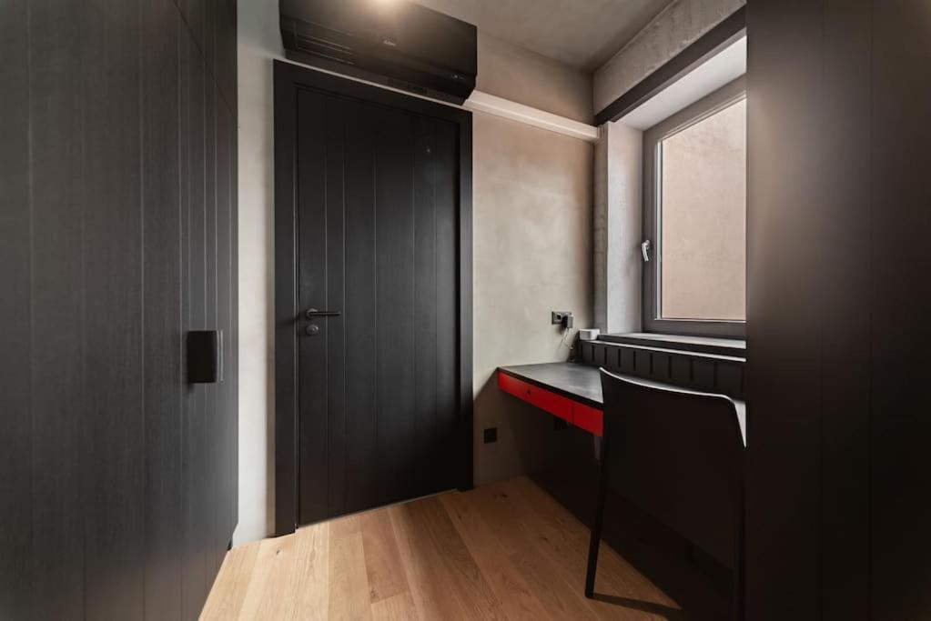 3 Storey Apartment With A Character And A Terrace 里加 外观 照片