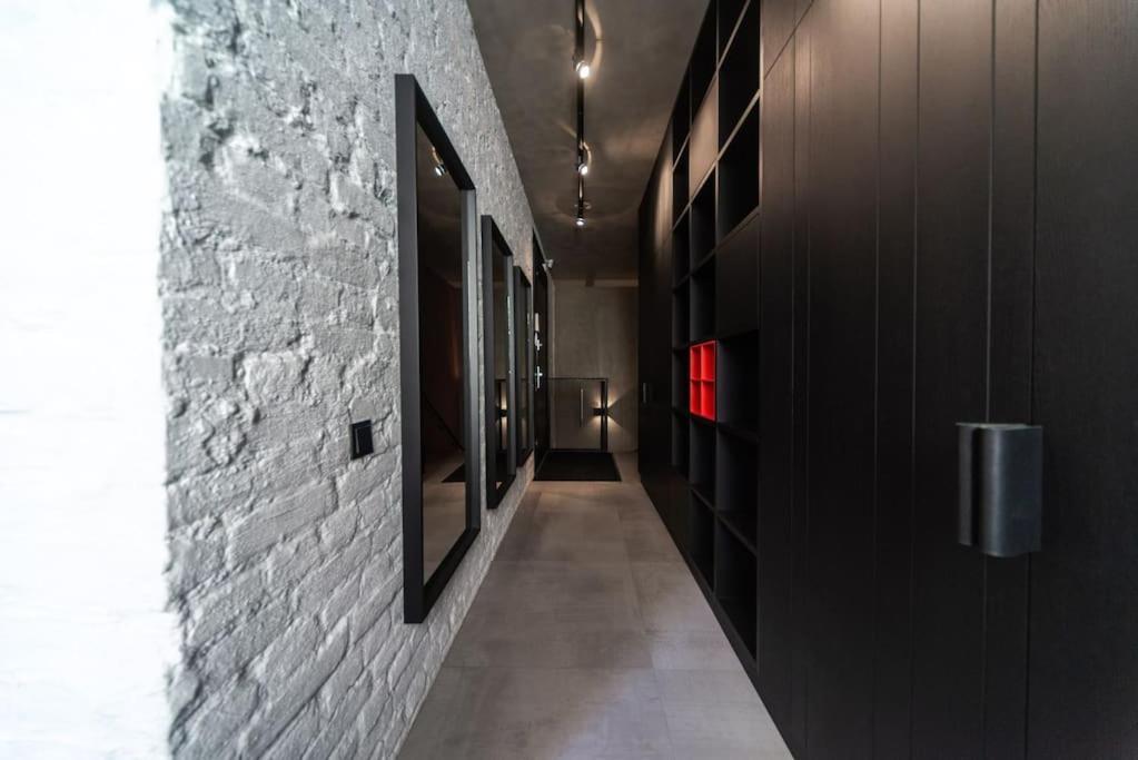3 Storey Apartment With A Character And A Terrace 里加 外观 照片